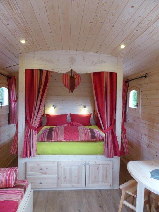 La Roulotte De Bourgogne Villa Brianny Kültér fotó